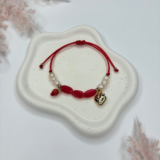 Strawberry bracelet 🍓