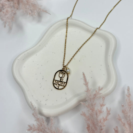 MOM Necklace