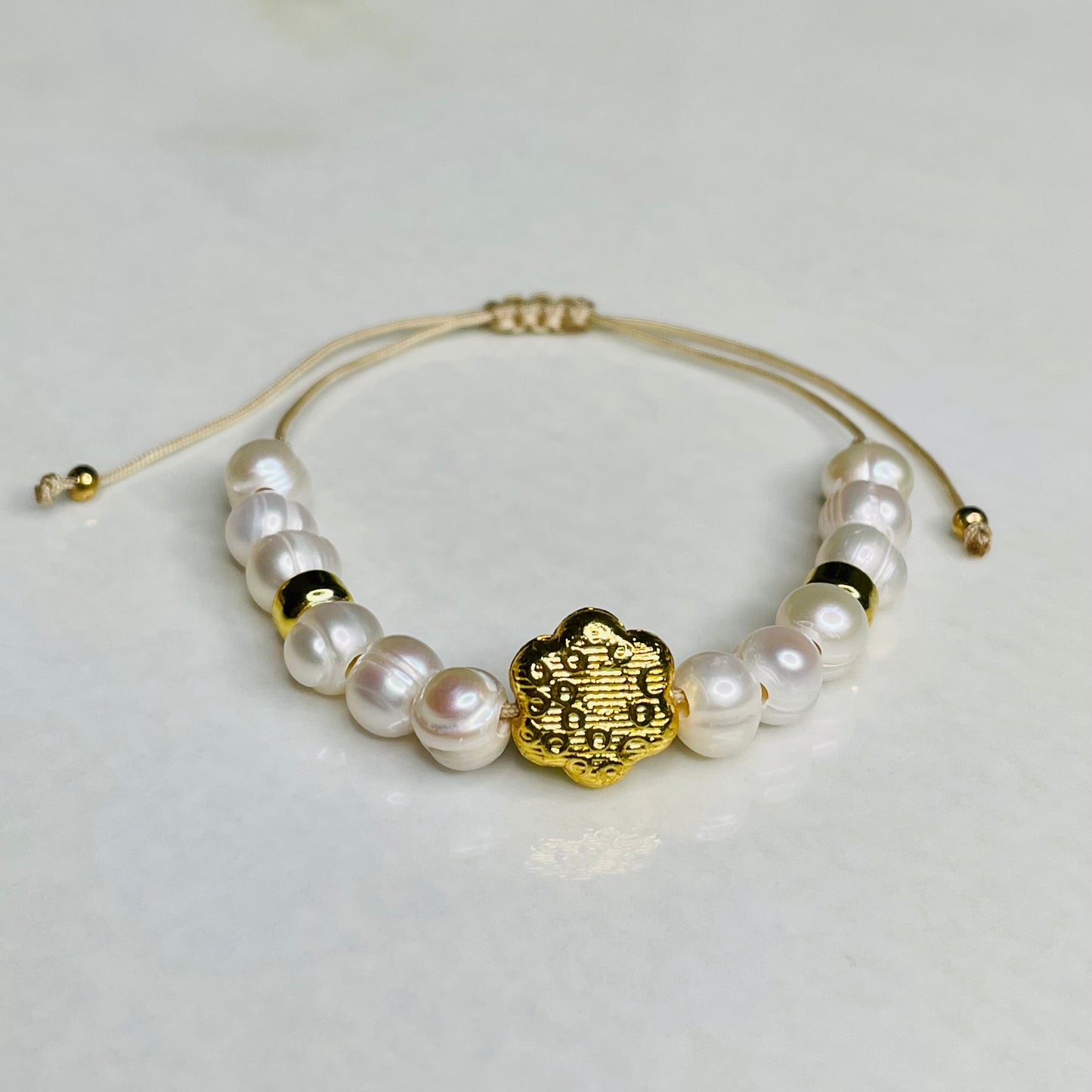 Pearl and Gold Bracelet